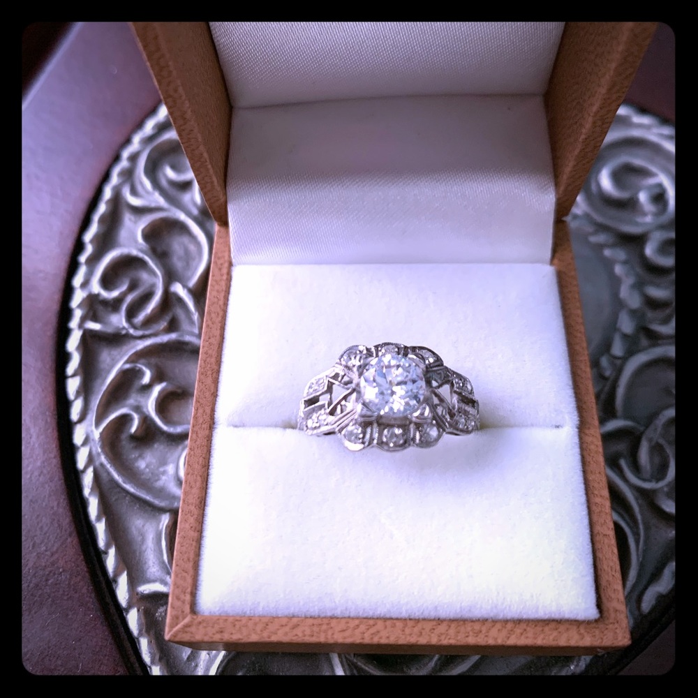 🔴SOLD🔴Antique 1920s platinum setting